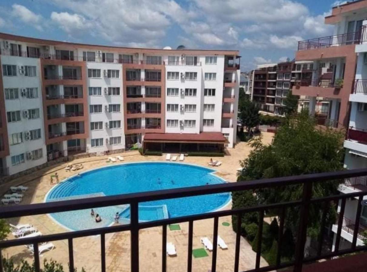 Ravda Sea View Apartment Luaran gambar